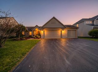 1913 Mallow Ln, Grove City, OH 43123
