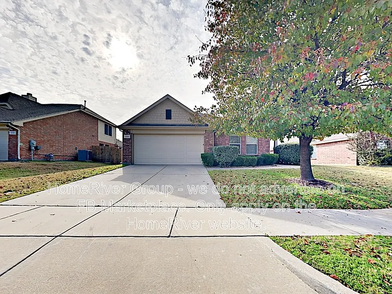 1261 Mountain Peak Dr — Photo 1