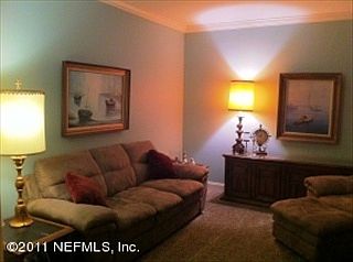 4th image of 2367 Hawkcrest Dr E