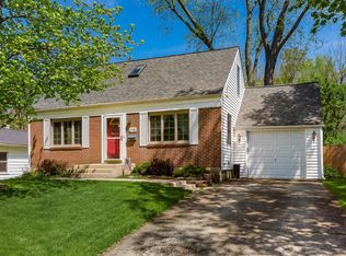 118 Sharon Springs Dr, Worthington, OH 43085