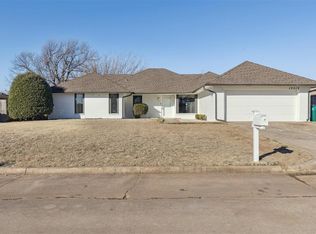 12513 Springwood Dr, Oklahoma City, OK 73120