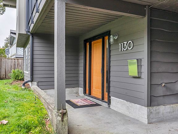 3rd image of 1130 Blue Heron Cres