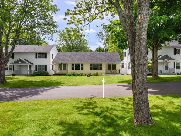 18 Woodside Meadow Road #4, York, ME 03909