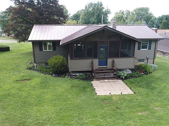 3rd image of 2723 Lee Dr