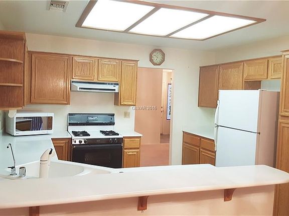 4th image of 2840 Dry Plains Dr