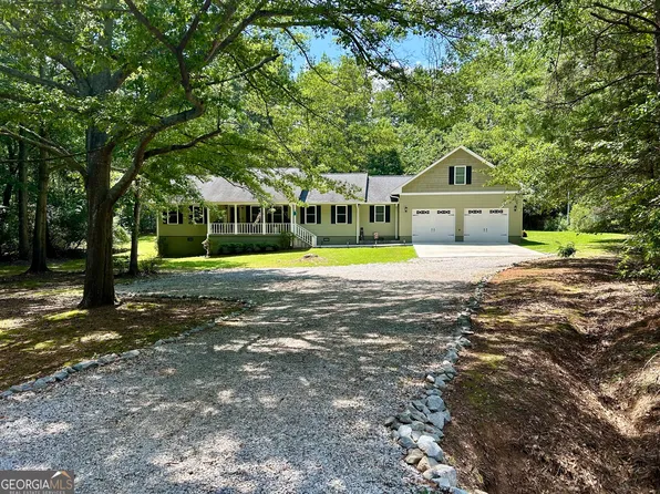 151 Evergreen Ln, Hartwell, GA 30643