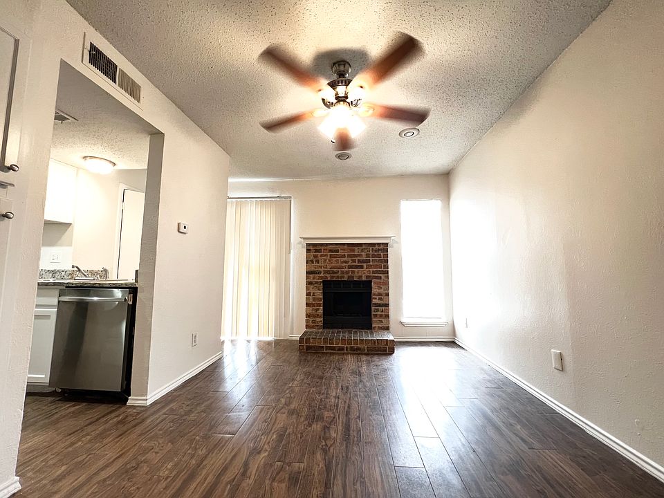 1st image of 9520 Royal Ln APT 325