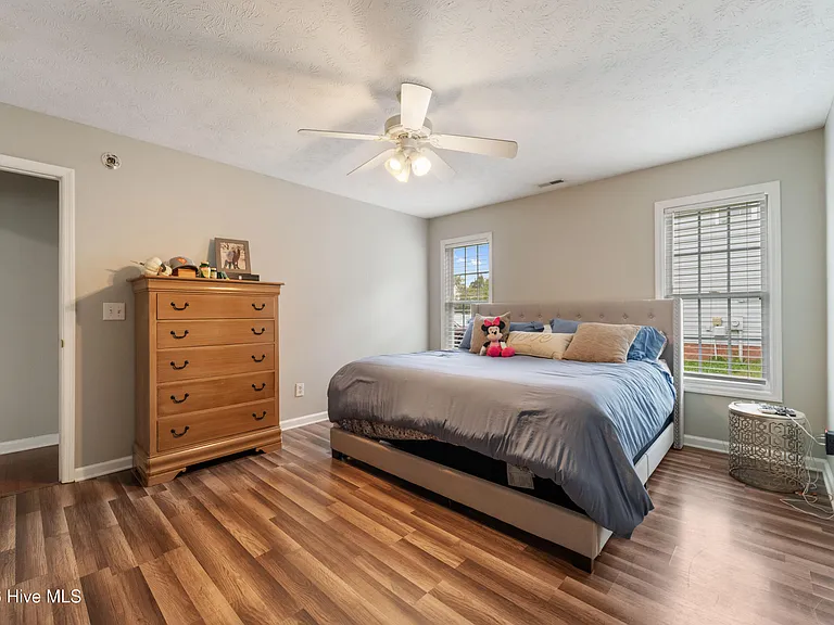 183 Bridlewood Dr — Photo 27
