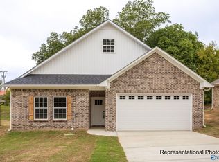 2802 Turtle Pond Ln SW, Hartselle, AL 35640