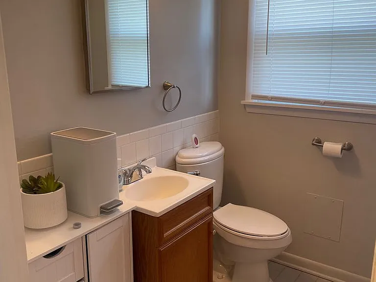 3020 Beacon St — Photo 12