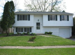 840 Lakefield Dr, Galloway, OH 43119