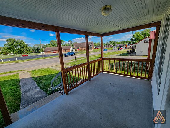 2nd image of 1109 N Park Ave #1