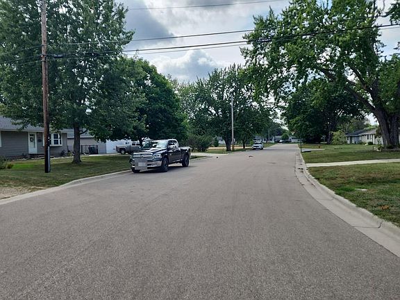 4th image of 1307 Park Rd