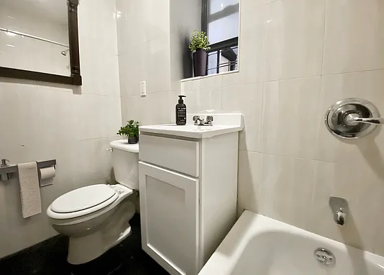 Rented by Voro NYC | media 25