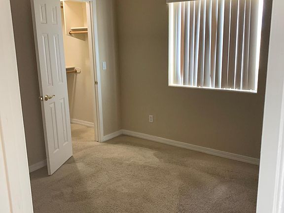 Bedrooms with walk in closets