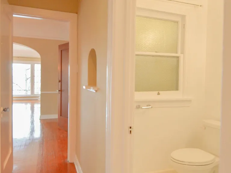 441 N Orange Grove Ave #1/2 — Photo 23