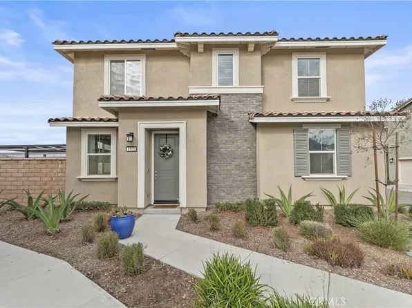 1921 Hass Ct, Santa Paula, CA 93060