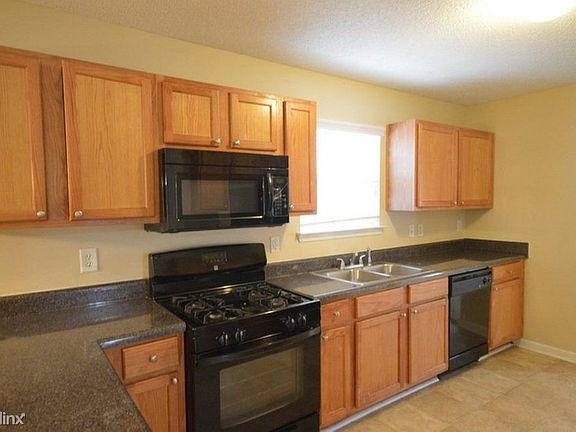 80110252_3568-forest-downs-cv_decatur_ga_2016_4