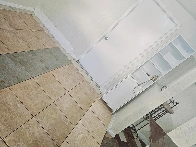 920 N Eleanor St #B — Photo 11
