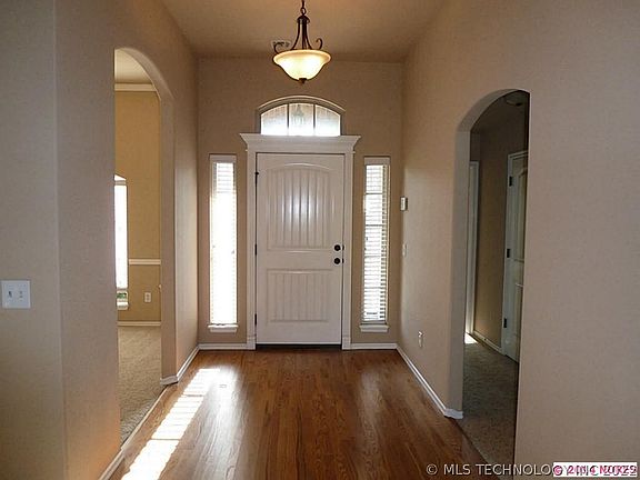 3rd image of 14608 Jordan Ct