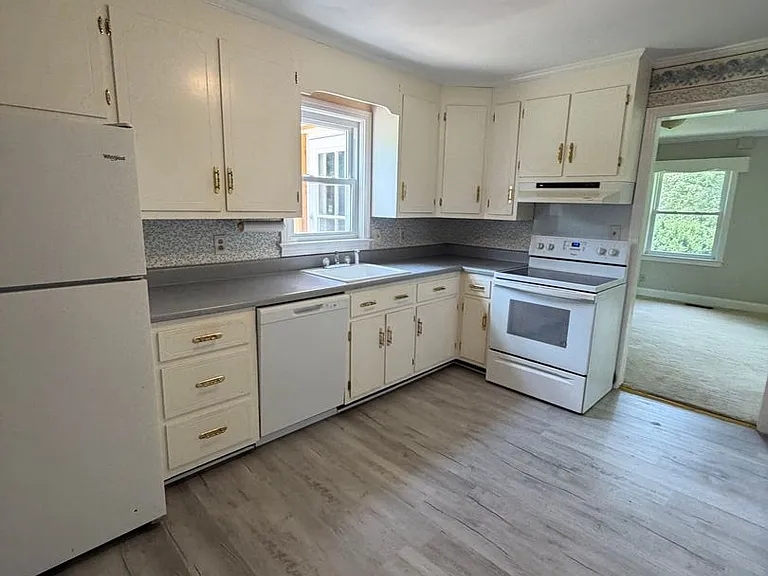 3252 Marthas Chapel Rd — Photo 9