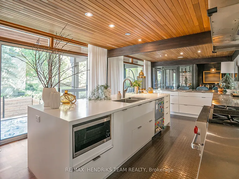15 Wood Dale Dr — Photo 16
