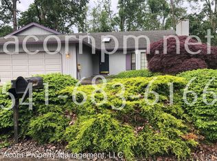 16333 SE Oakhurst Ct, Milwaukie, OR 97267