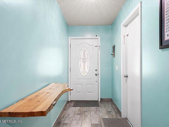 3rd image of 155 HAWTHORNE Road