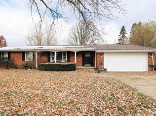 4335 Knollwood Dr, Grand Blanc, MI 48439