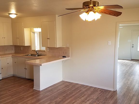 4th image of 1034 Highland Dr