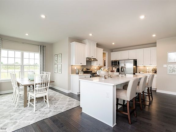 5th image of 841 Miramar Ln