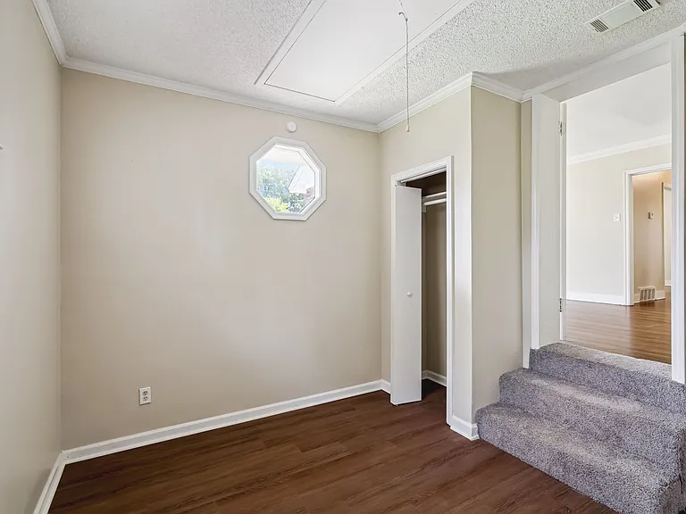 1311 Parkland Rd — Photo 7