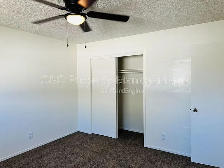 1668 W Ashlan Ave — Photo 16