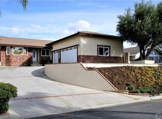 23191 Compass Dr, Canyon Lake, CA 92587