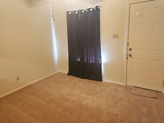 4th image of 4925 Maryanna Way