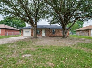 104 Bluebonnet Ln, Palmer, TX 75152