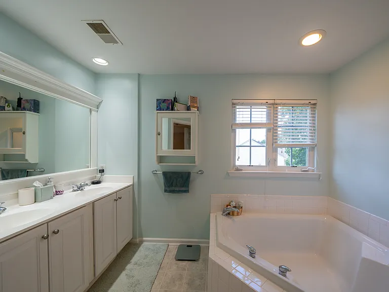 748 McCardle Dr — Photo 24