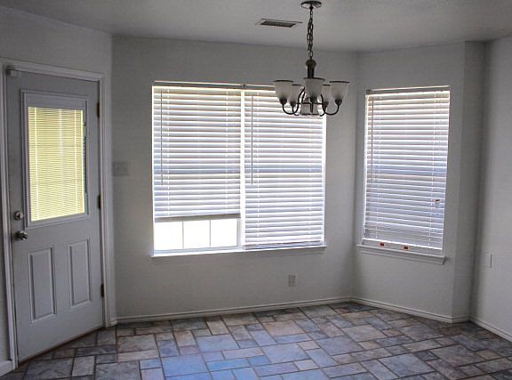 4th image of 8641 Yale Ave
