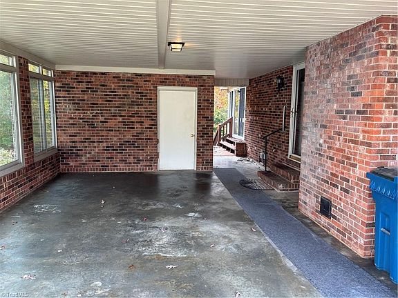 4th image of 6712 Kathy Lynn Pl