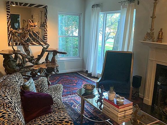 3rd image of 4606 Beverly Dr