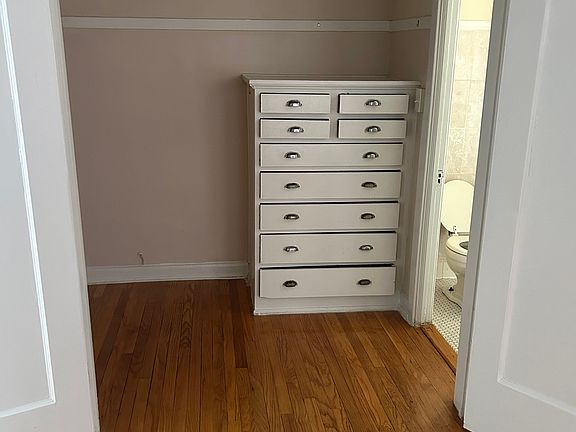 4th image of 2517 W Winnemac Ave