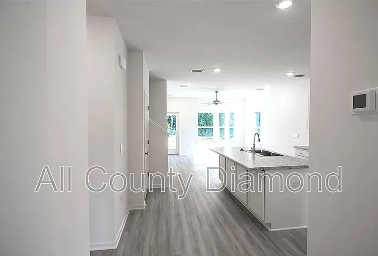 30 Sandywoods Ct — Photo 6