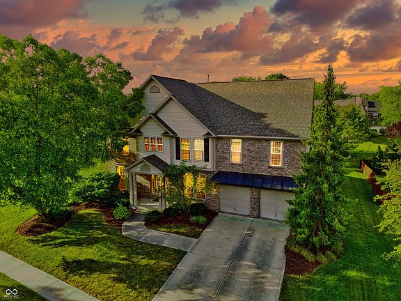 4th image of 9833 Parkshore Dr