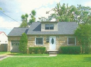 2924 Adams St, Paducah, KY 42001