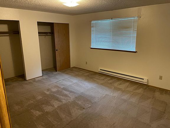 4th image of 12915 109th Avenue Ct E