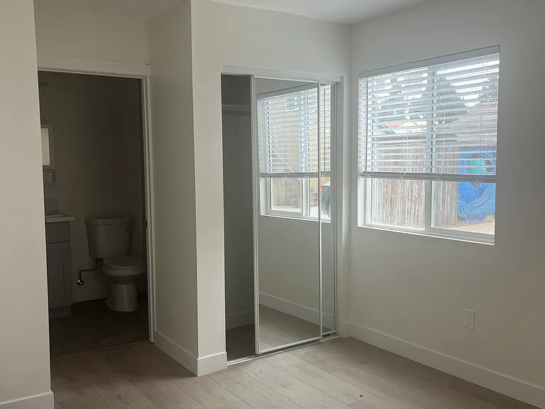 606 S Acacia Ave #A — Photo 9