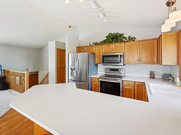 3rd image of 10666 57th St NE
