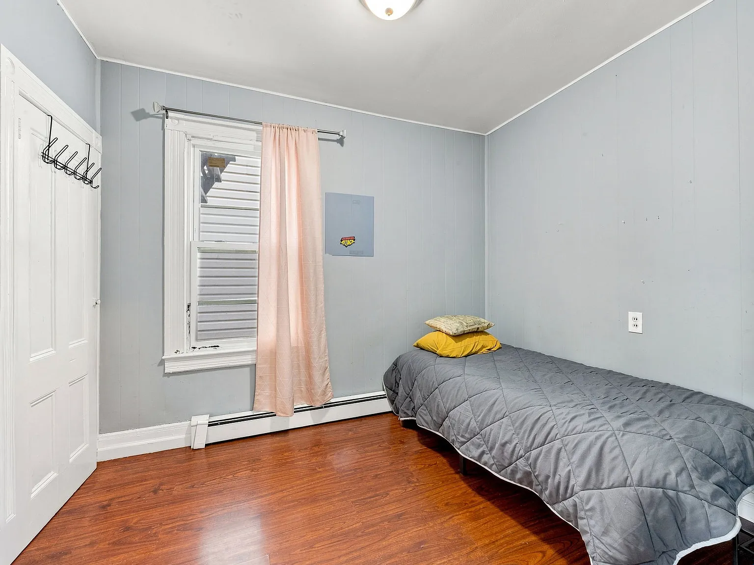 2 bed, 800 sqft, $1,900 — Photo 2