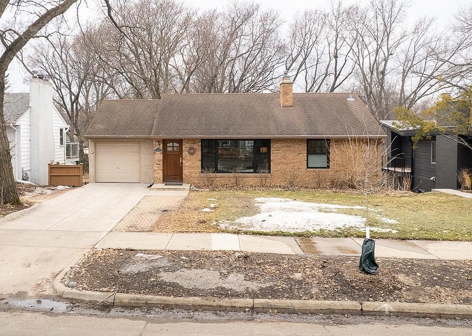 1st image of 4262 Wooddale Ave S