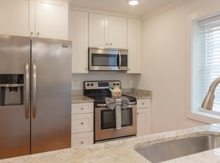 115 Line St APT D, Charleston, SC 29403